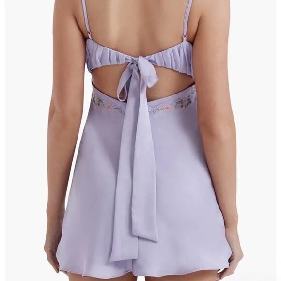House of CB Christa Embroidered Lavender Mini Dress Size XS Extra Small - Picture 3 of 9